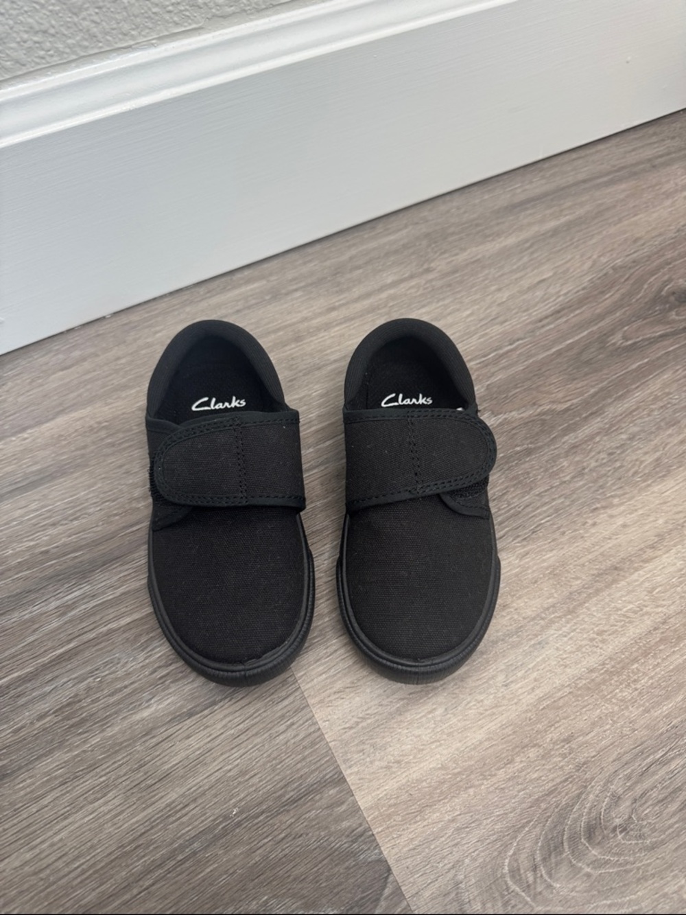 Clarks Kids Black Canvas Velcro Sneakers